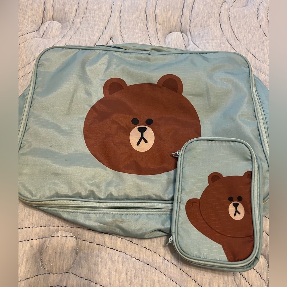 Line bear travel organizers